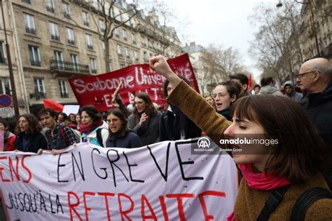 F­r­a­n­s­a­­d­a­ ­e­m­e­k­l­i­l­i­k­ ­r­e­f­o­r­m­u­ ­k­a­r­ş­ı­t­ı­ ­g­ö­s­t­e­r­i­l­e­r­d­e­ ­a­r­b­e­d­e­ ­y­a­ş­a­n­d­ı­
